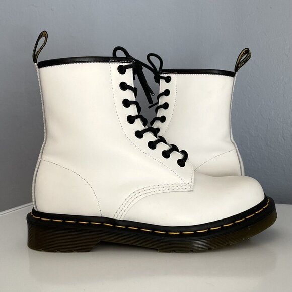 Dr. Martens 1460 White Leather Lace Up Combat Boots Size 6 Worn Once
